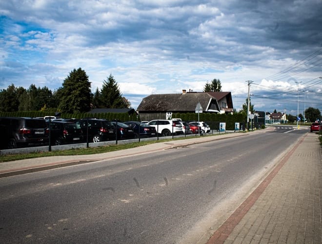 Odlotowy Parking Jasionka - parking lotnisko Rzeszów Odlotowy Parking Jasionka - parking z miejscami dla busów przy lotnisku RZE