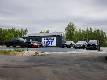 Główne zdjęcie parkingu Parking LOT Jasionka - parking lotnisko Rzeszów-Jasionka (RZE) Parking LOT Jasionka - parking lotnisko Rzeszów-Jasionka (RZE) - główne zdjęcie parkingu